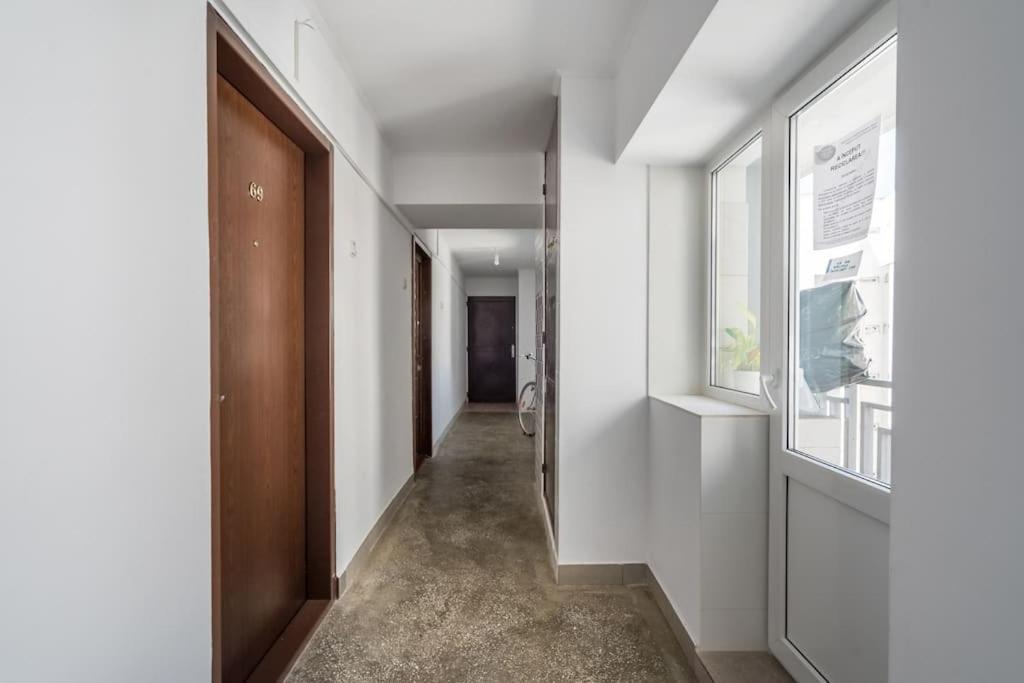 New Era Studio Near Old Town بوخارست المظهر الخارجي الصورة