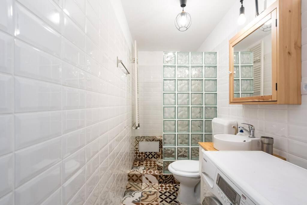 New Era Studio Near Old Town بوخارست المظهر الخارجي الصورة