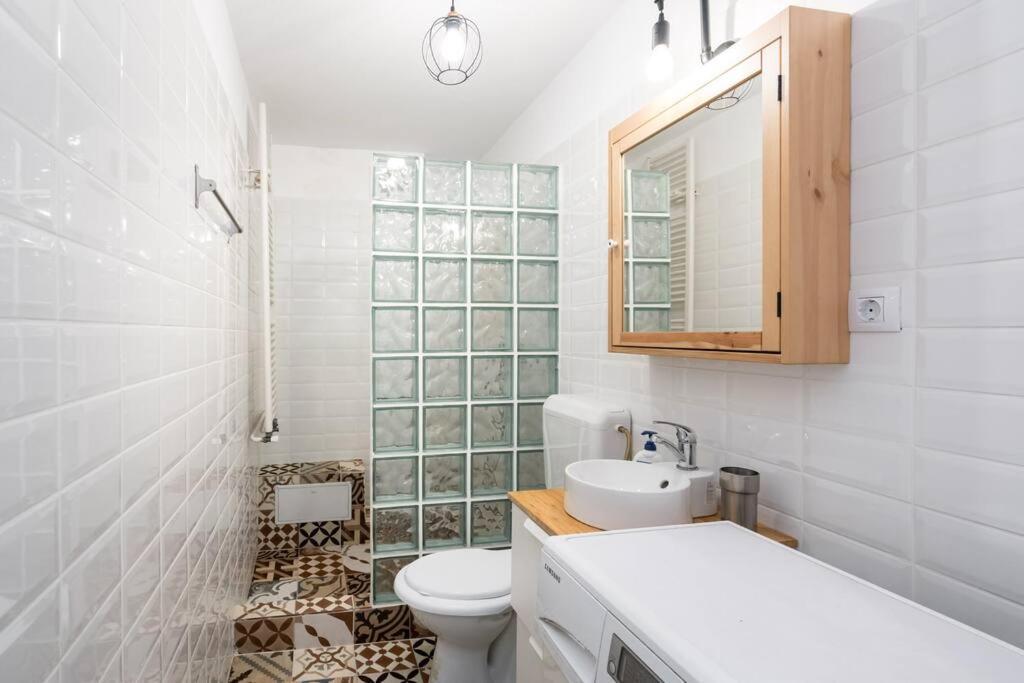 New Era Studio Near Old Town بوخارست المظهر الخارجي الصورة
